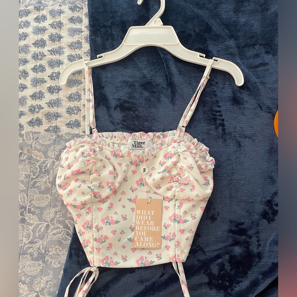 Brand New Tiger Mist Floral Ruched Tank